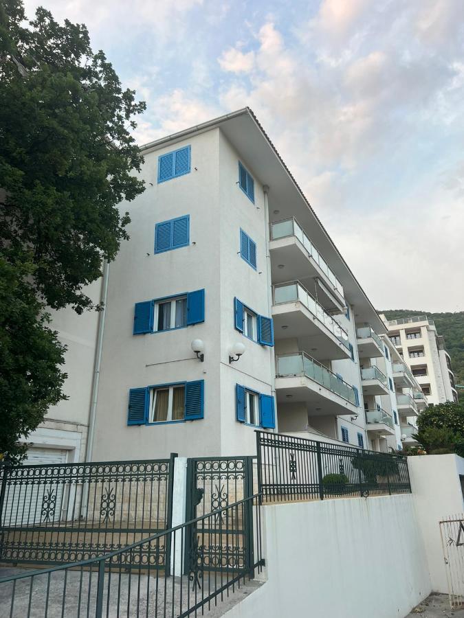 Apartment Seaside In Becici *